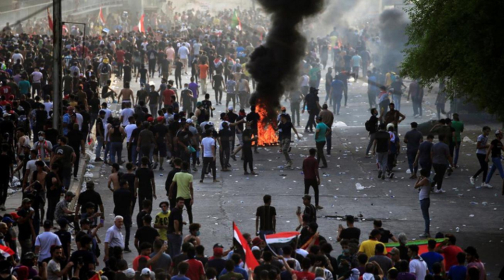 Irak'taki protestolara saldırı: 25 kişi öldü