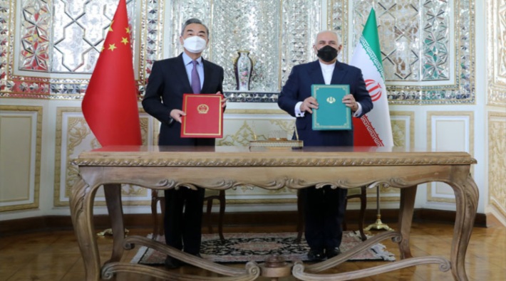 İran ve Çin arasında 25 yıllık iş birliği anlaşması imzalandı