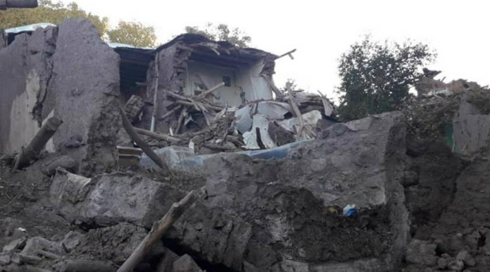 İran'da 5.9'luk deprem: En az 6 ölü, 300'den fazla yaralı