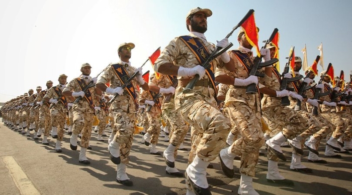 İran'da askeri geçiş törenine silahlı saldırı: 11 ölü, 30 yaralı