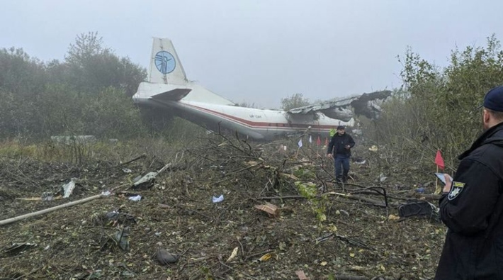 İspanya'dan İstanbul'a gelen uçak düştü: 5 ölü