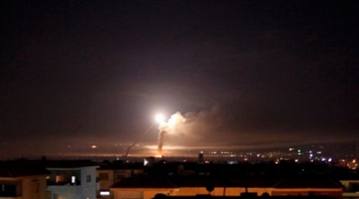 İsrail Gazze'de 60 bölgeye saldırdı!