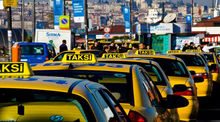 Turiste İstanbul'da 3 tur attıran taksici konuştu: Çıkışı kaçırdım