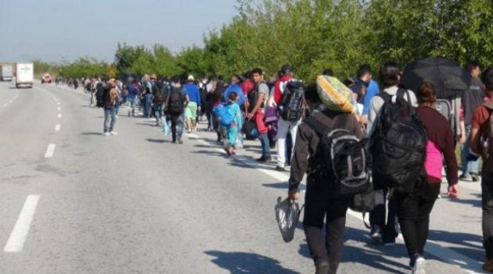 İstanbul Valisi: 37 bin 582 Suriyeli sınır dışı edildi