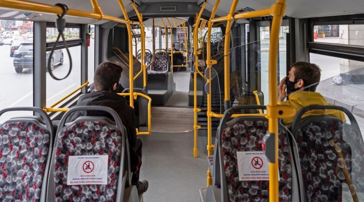 İstanbul'da karantinada olması gereken özel halk otobüsü şoförü yolcu taşırken yakalandı