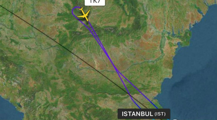 İstanbul'dan kalkan THY uçağı sahipsiz cep telefonu nedeniyle Romanya'dan geri döndü