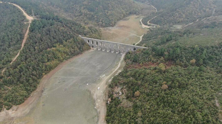 İstanbul'un alarm veren barajlarındaki su çatlaklar nedeniyle kayboluyor