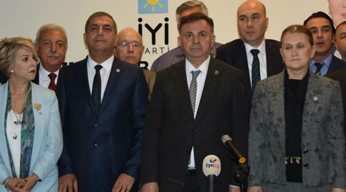 İYİ Parti'de 20 yönetici istifa etti