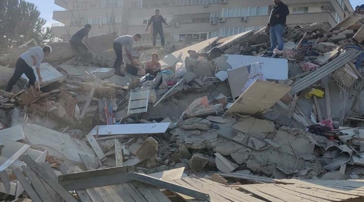 İzmir depremi: Yılmaz Erbek Apartmanı davasında market hakkında suç duyurusunda bulunuldu