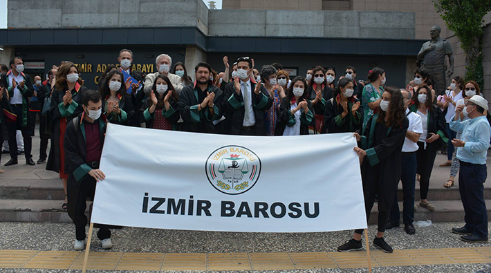 İzmir Barosu'ndan yürüyüş çağrısı: Meslektaşlarımızla birlikte omuz omuza direneceğiz