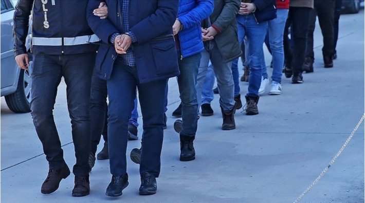 İzmir merkezli 40 ilde 'FETÖ' operasyonu: 58 tutuklama