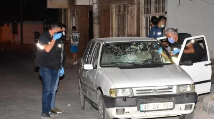 İzmir’de bir bekçi, yol verme kavgasında bir kişiyi öldürdü