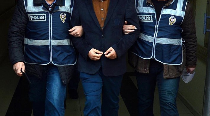 İzmir'de operasyon: 20 gözaltı