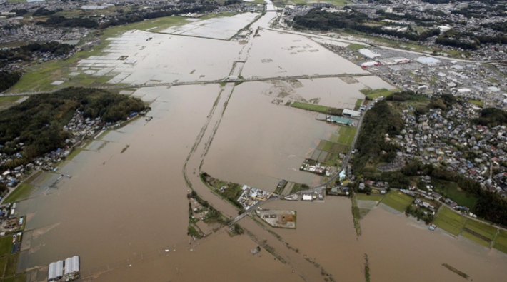 Japonya'daki şiddetli yağışlar sebebiyle 10 kişi hayatını kaybetti