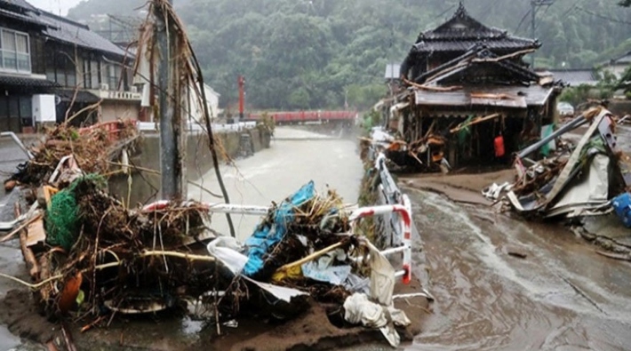 Japonya'nın güneybatısına Haişen tayfunu vurdu: 2 ölü, 100'den fazla yaralı 