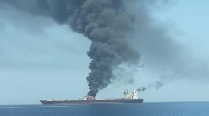 Japonya'ya yük taşıyan 2 petrol tankerine saldırı