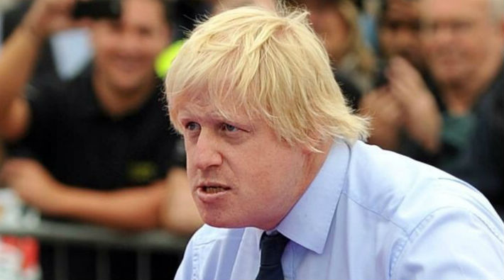 İngiltere Başbakanı Johnson koronavirüs sebebiyle hastaneye kaldırıldı 