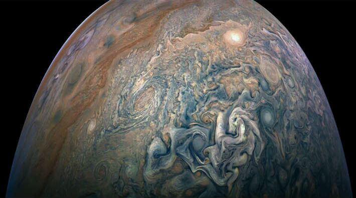 Jüpiter'in yeni görüntüleri yayınlandı