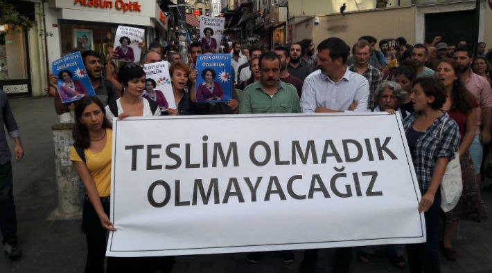 Kadıköy'de devrimcilere yönelik tutuklamalar protesto edildi