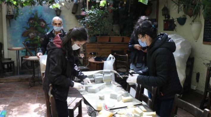 Kadıköy'de örülen 'Ağ' ve dayanışmanın öğrettikleri