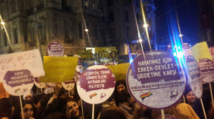 Kadınlardan Taksim'de yürüyüş: HerHAL’de direniyoruz!