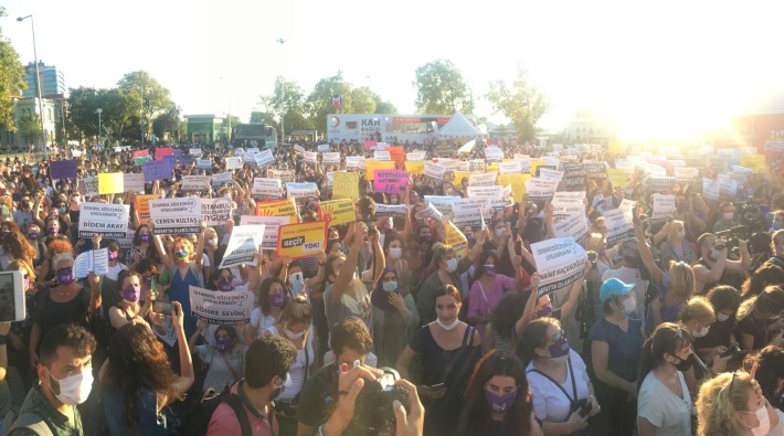 Kadınlar ülkenin dört bir yanından haykırdı: 'İstanbul Sözleşmesi uygulansın!'