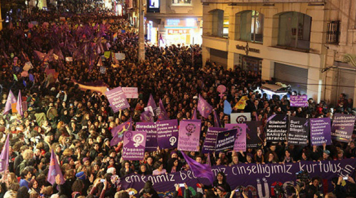 Kadınların eylemi Türkiye gündeminde