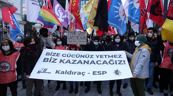 ESP ve Kaldıraç’a yönelik operasyon Kadıköy’de protesto edildi: 'Korkularınızı isyana dönüştüreceğiz!'