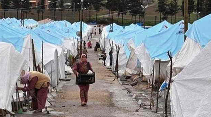 Kamplarda Mülteci Kadınlar Bir Paket Süt Karşılığı Fuhuşa Zorlanıyor