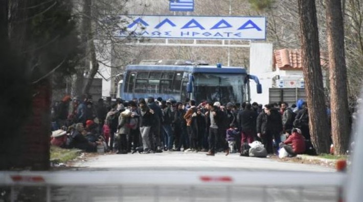 Yunanistan, Pazarkule Sınır Kapısını geçişlere kapattı