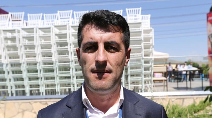 Karayazı Belediyesi Eş Başkanı  ve belediye meclis üyeleri gözaltına alındı