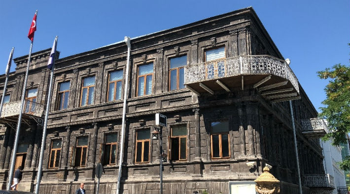Kars Belediyesi'nin birçok envanteri MHP döneminde kaybolmuş!
