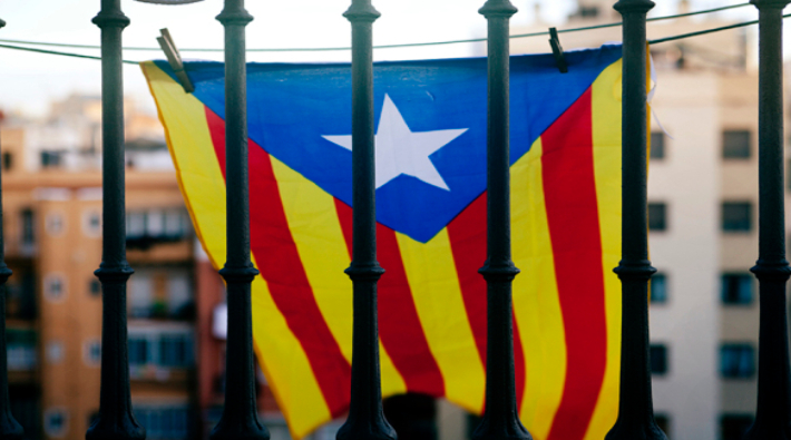 Katalonya Parlamentosu'ndan iki kritik karar