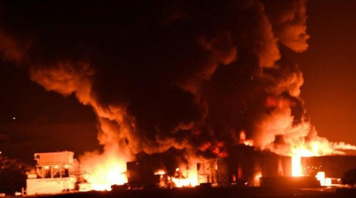Katı atık bertaraf tesisindeki yangında, kimyasal gazlar havaya salındı