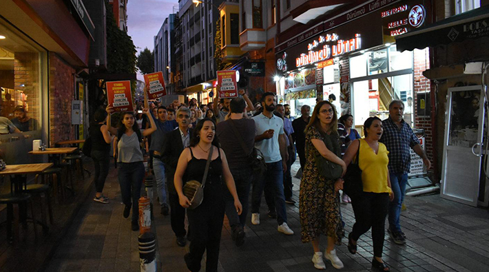 Kadıköy'deki kayyum eylemlerine katılan 49 kişi hakkında dava açıldı