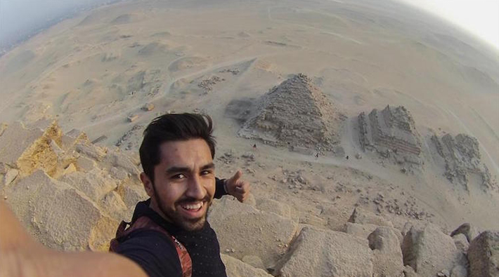 Keops Piramidi’ne tırmanan Türk 'görüntüleri silmesi koşuluyla' serbest bırakıldı