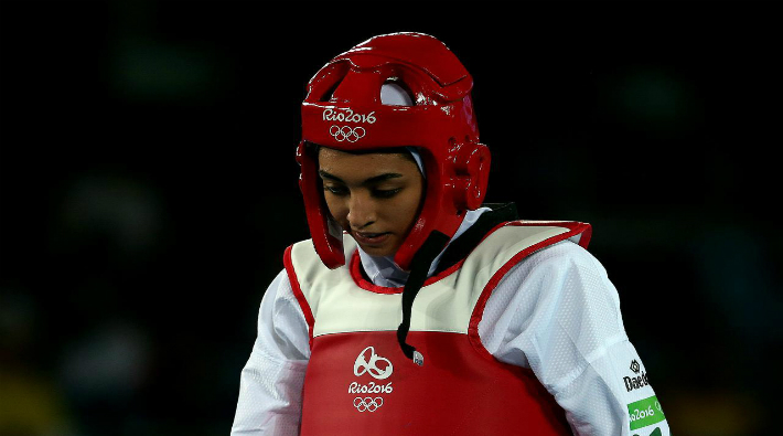 İranlı kadın tekvando şampiyonu ülkeyi terk etti: 'İki yüzlülüğün parçası olmak istemedim '