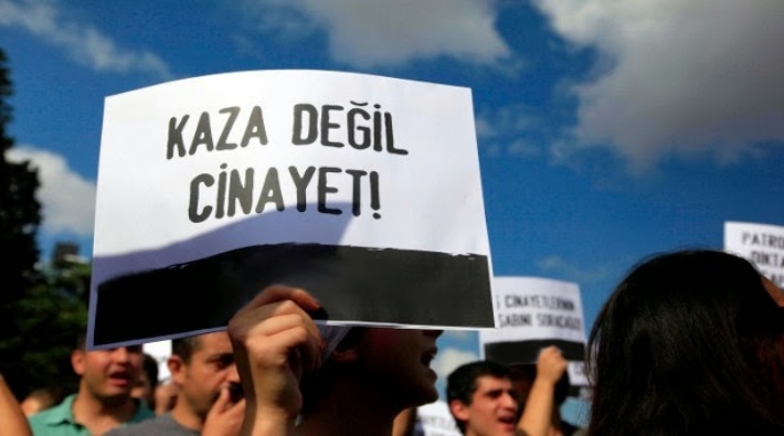 Kocaeli'de iş cinayeti: Ham madde kazanına düşen işçi hayatını kaybetti