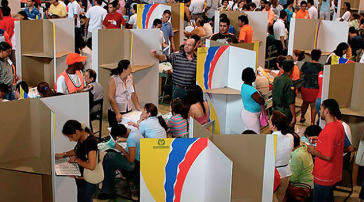 Kolombiya Başkanlık seçimi için sandık başında