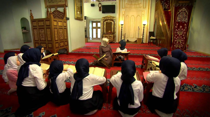 Durmak yok dindar nesile devam: Kuran kursları okullar kapanır kapanmaz başlatılacak, tüm yaz sürecek