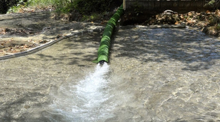 Kuruyan Düden Şelalesi ‘yapay şelale’ oldu: Belediye devridaimle su basıyor!