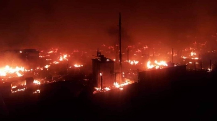 Lübnan'da Suriyeli sığınmacıların yaşadığı kamp ateşe verildi