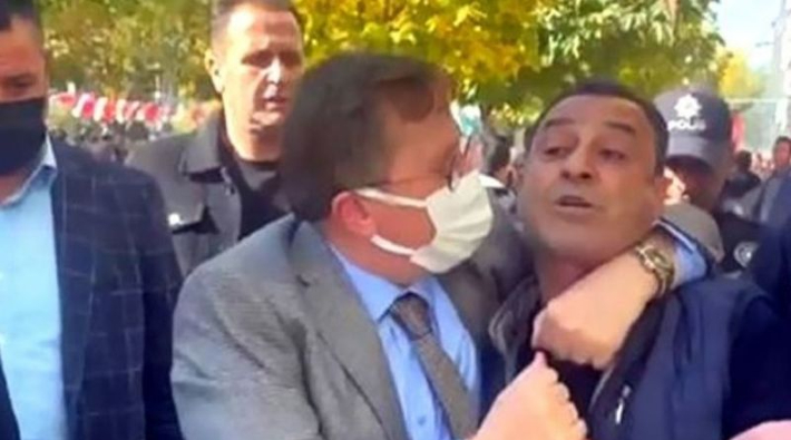 Hakaret ettiği sırada Lütfü Türkkan'ın yanında bulunan bir kişi gözaltına alındı