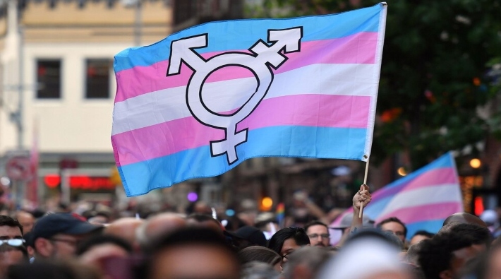 Macaristan'da 'cinsiyetlerin yasal olarak değiştirilmesini engelleyen yasa Anayasa'ya aykırı' kararı