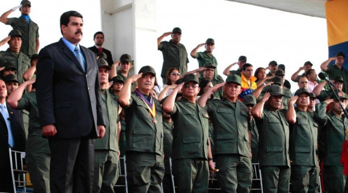Maduro Venezüella ordusuna seferberlik talimatı verdi