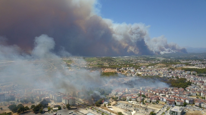 Manavgat yanıyor: En az 3 kişi hayatını kaybetti