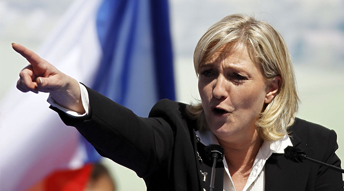Fransa'da cumhurbaşkanlığı seçiminin ikinci turunda Macron ve Le Pen yarışacak