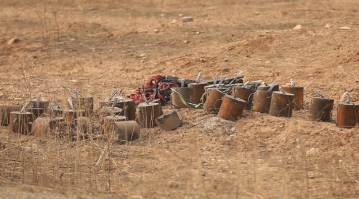 Suriye'de işçileri taşıyan kamyon mayına çarptı: 24 ölü!