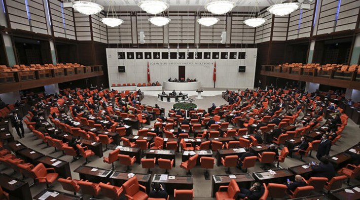 Meclis bir aylık aranın ardından yeniden açılıyor