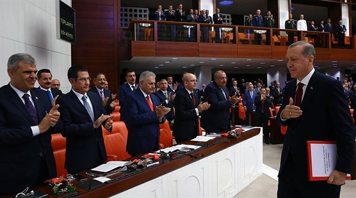 Meclis’te ‘Erdoğan’a hakaret’ ilki 